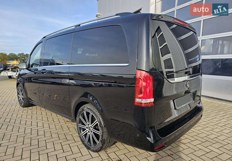 Минивэн Mercedes-Benz V-Class 2023 в Киеве