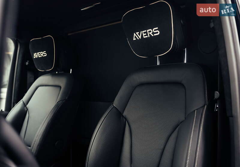 Минивэн Mercedes-Benz V-Class 2023 в Киеве