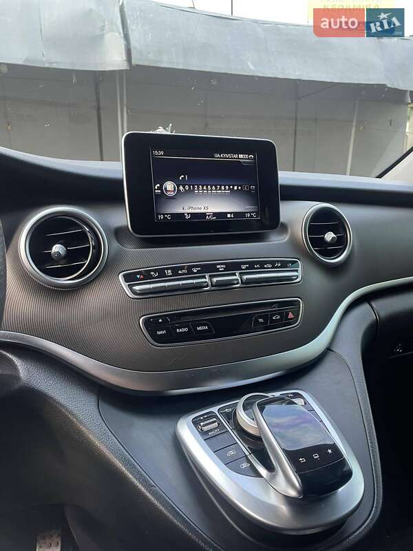 Минивэн Mercedes-Benz V-Class 2016 в Хмельницком