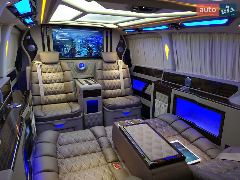 Минивэн Mercedes-Benz V-Class 2018 в Черновцах