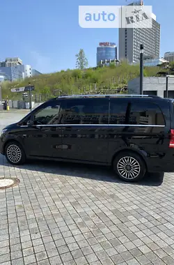 Mercedes-Benz V-Class 2016