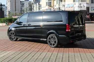 Mercedes-Benz V-Class 2023