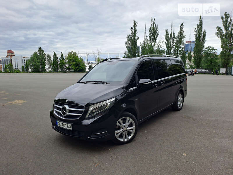 Минивэн Mercedes-Benz V-Class 2015 в Киеве