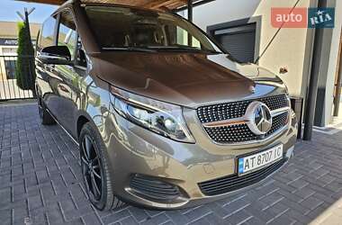 Минивэн Mercedes-Benz V-Class 2015 в 