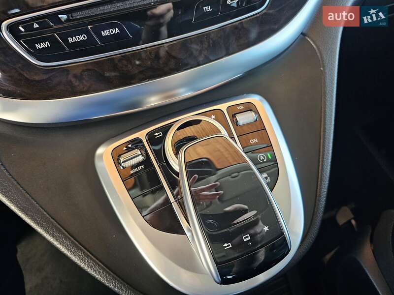 Минивэн Mercedes-Benz V-Class 2015 в Коломые