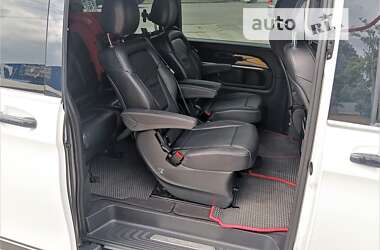 Минивэн Mercedes-Benz V-Class 2015 в 
