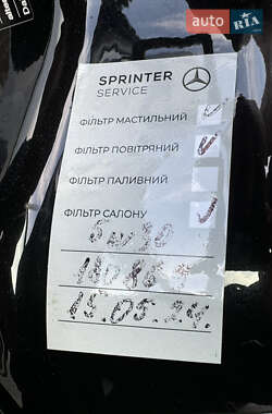 Минивэн Mercedes-Benz V-Class 2015 в 