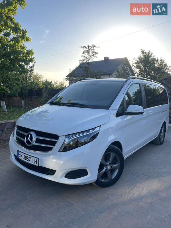 Минивэн Mercedes-Benz V-Class 2015 в Ровно