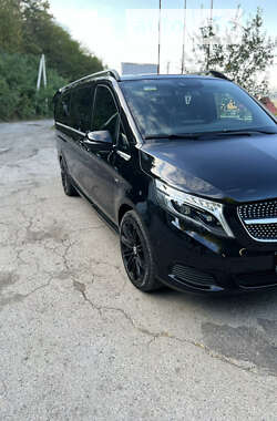 Минивэн Mercedes-Benz V-Class 2017 в 