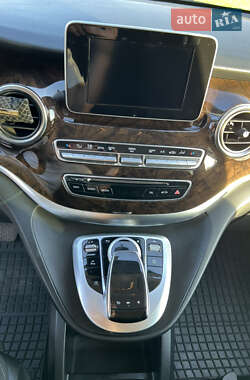 Минивэн Mercedes-Benz V-Class 2017 в 