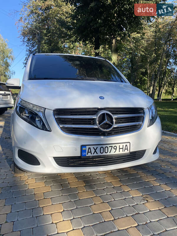 Mercedes-Benz V-Class 2015