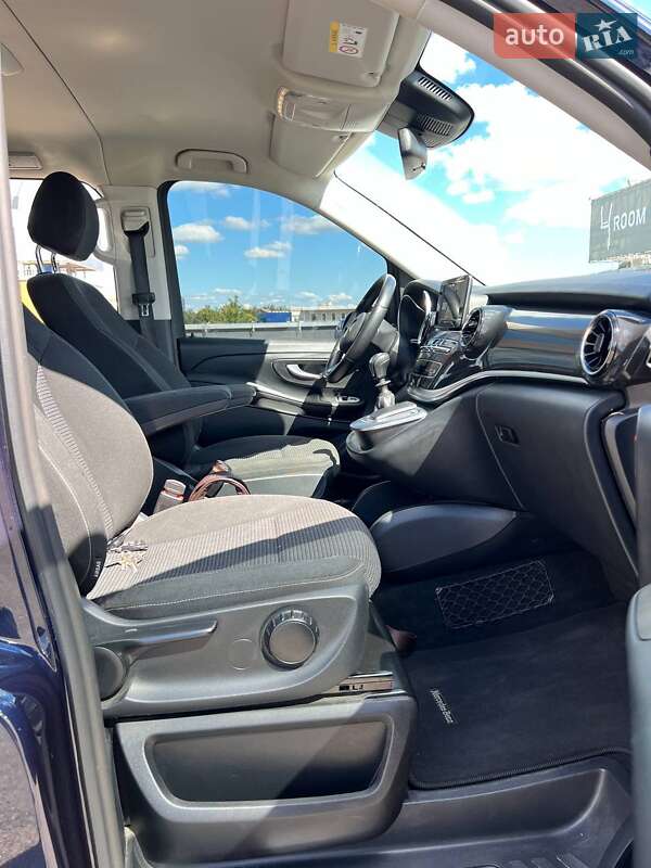 Минивэн Mercedes-Benz V-Class 2021 в Киеве