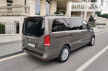Минивэн Mercedes-Benz V-Class 2017 в 
