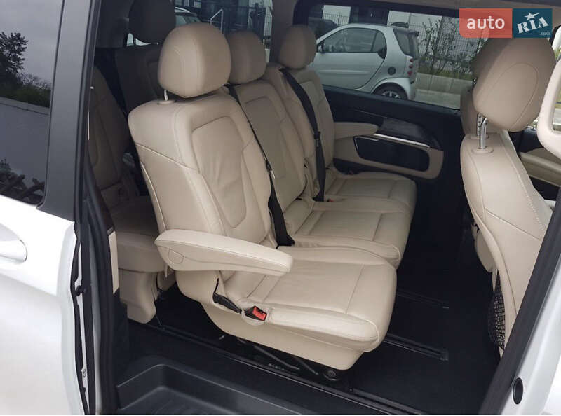Минивэн Mercedes-Benz V-Class 2016 в Киеве