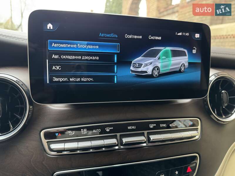 Мінівен Mercedes-Benz V-Class 2023 в Чернівцях