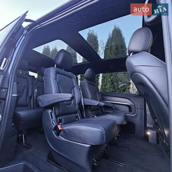 Мінівен Mercedes-Benz V-Class 2021 в Рівному