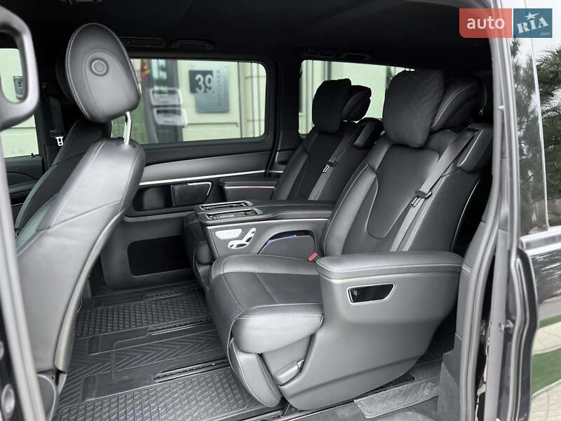 Минивэн Mercedes-Benz V-Class 2022 в Одессе