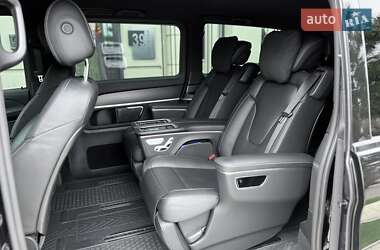 Мінівен Mercedes-Benz V-Class 2022 в 