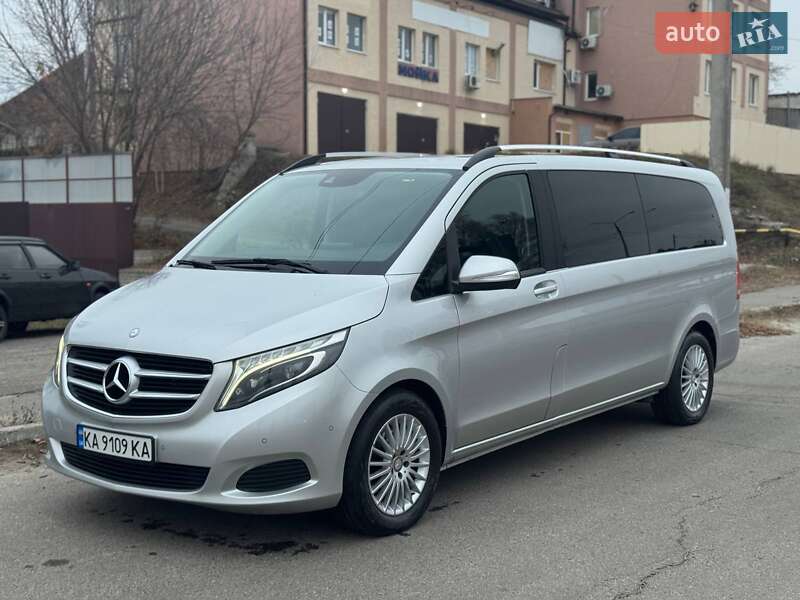 Минивэн Mercedes-Benz V-Class 2016 в 