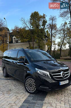 Минивэн Mercedes-Benz V-Class 2016 в 