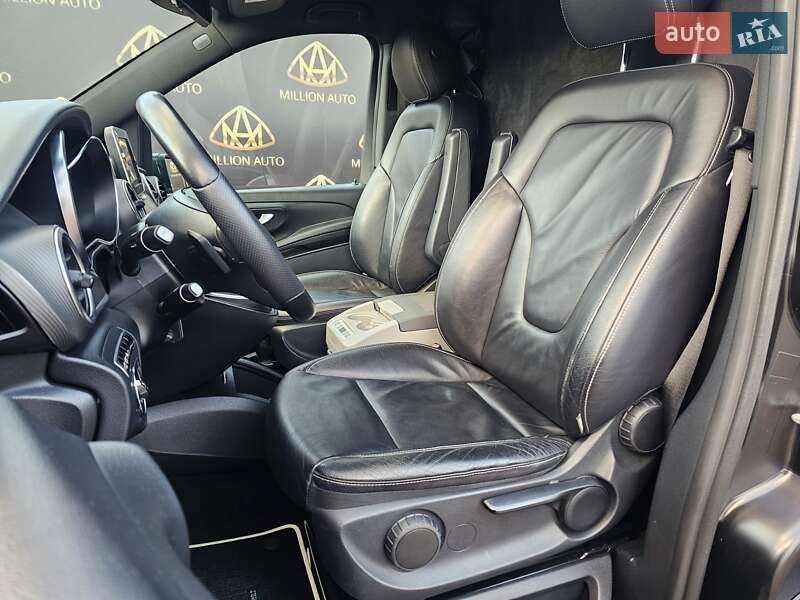 Мінівен Mercedes-Benz V-Class 2016 в Києві