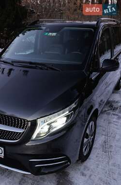 Мінівен Mercedes-Benz V-Class 2021 в 