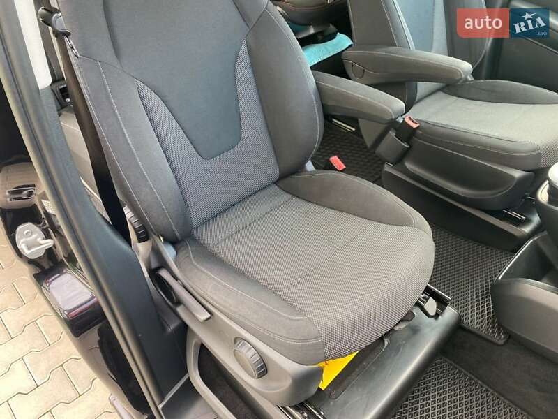 Мінівен Mercedes-Benz V-Class 2017 в Івано-Франківську