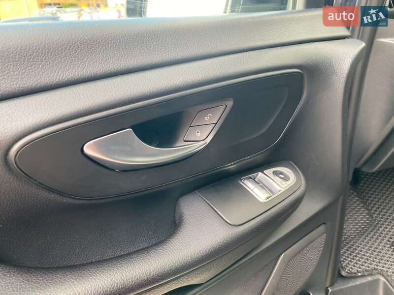 Мінівен Mercedes-Benz V-Class 2017 в Івано-Франківську