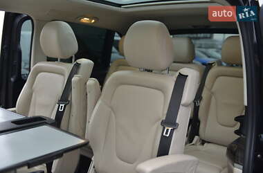 Минивэн Mercedes-Benz V-Class 2016 в 