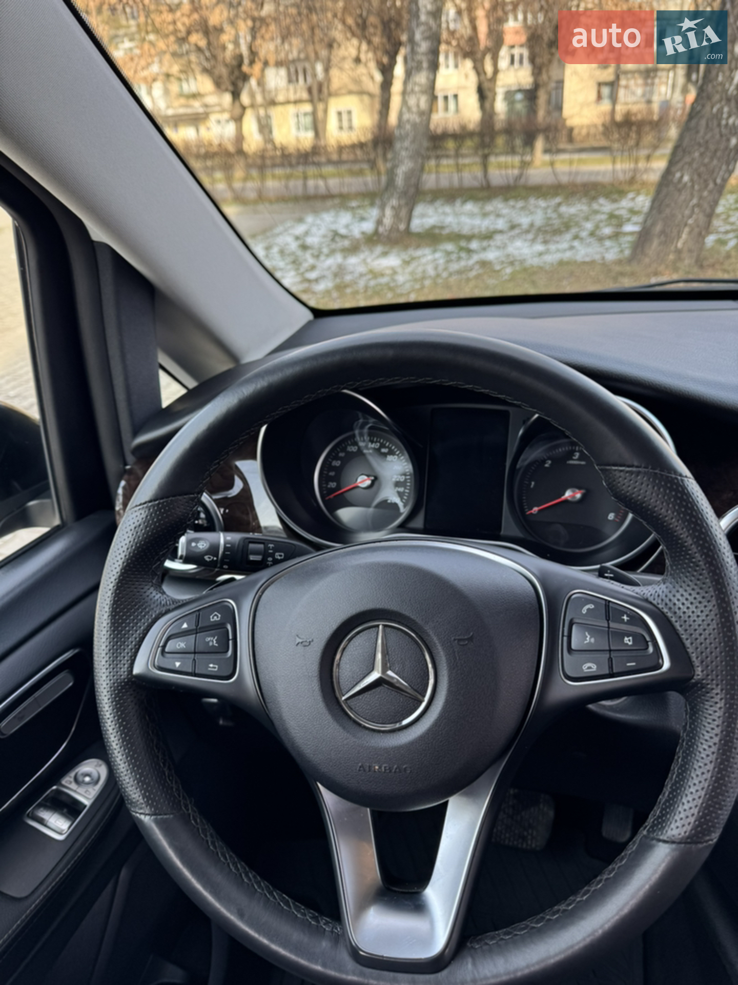 2017 Mercedes-Benz V-klasse - мініатюра 24