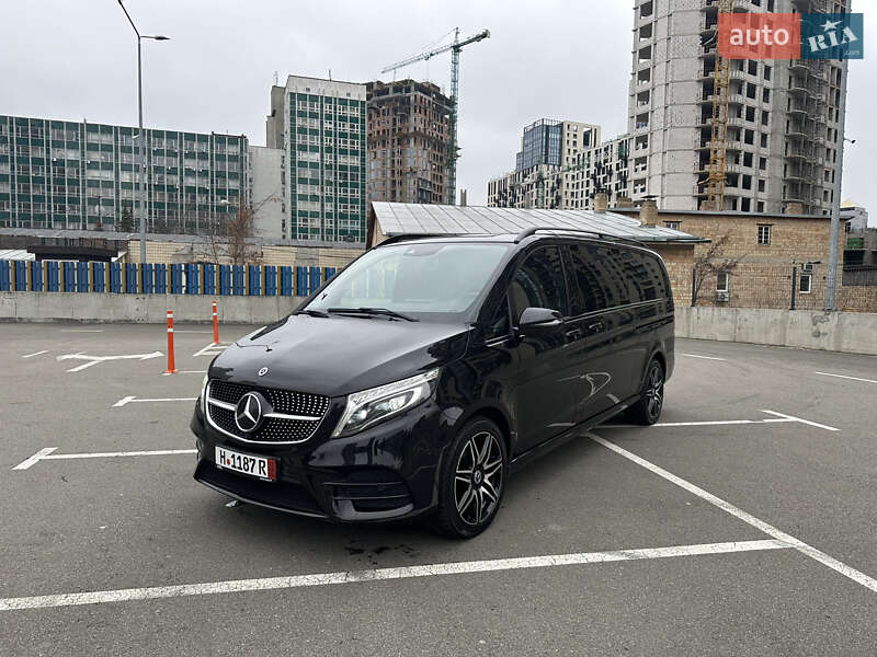Минивэн Mercedes-Benz V-Class 2022 в 