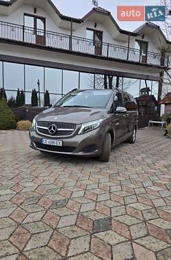 Мінівен Mercedes-Benz V-Class 2016 в Сторожинці