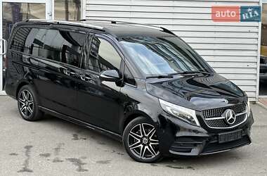 Минивэн Mercedes-Benz V-Class 2022 в Киеве