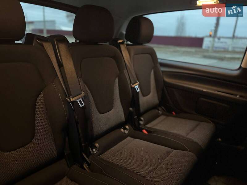 Минивэн Mercedes-Benz V-Class 2016 в Харькове фото 26 Минивэн Mercedes-Benz V-Class 2016 в Харькове