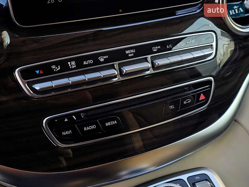 Минивэн Mercedes-Benz V-Class 2016 в Киеве