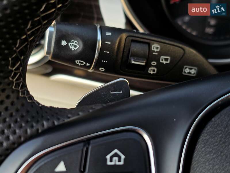 Минивэн Mercedes-Benz V-Class 2016 в Киеве