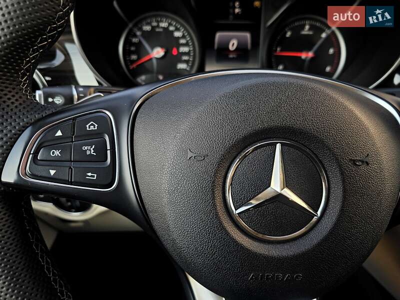 Минивэн Mercedes-Benz V-Class 2016 в Киеве