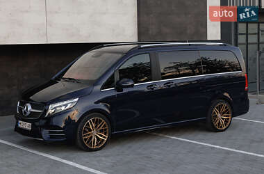 Минивэн Mercedes-Benz V-Class 2020 в 