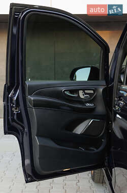 Минивэн Mercedes-Benz V-Class 2020 в 