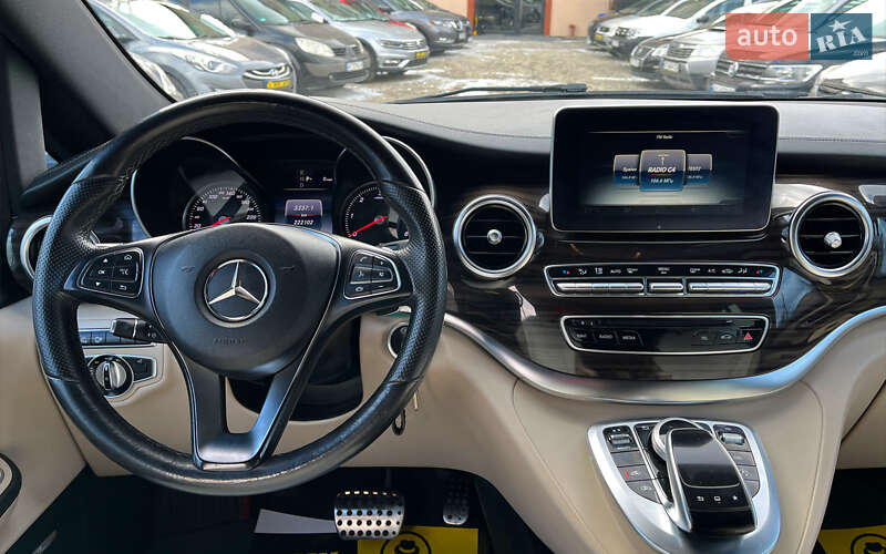 Минивэн Mercedes-Benz V-Class 2016 в Коломые