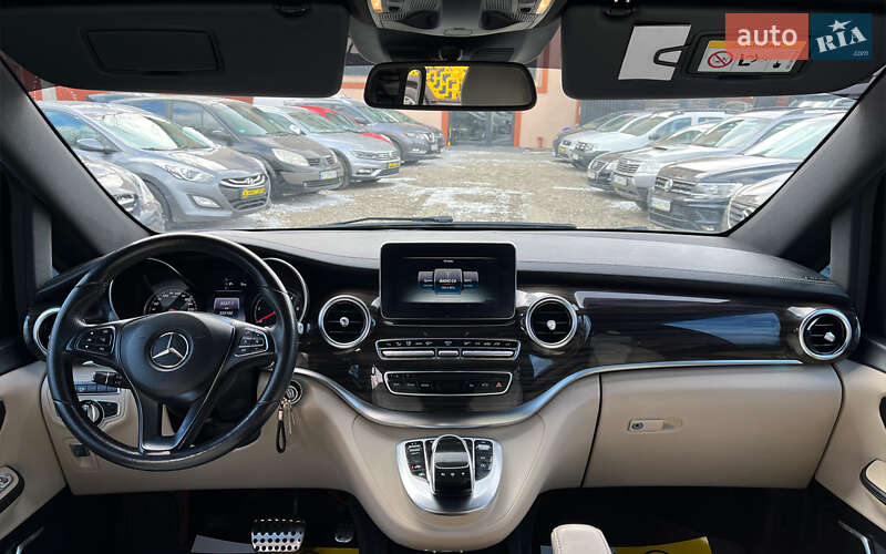 Минивэн Mercedes-Benz V-Class 2016 в Коломые