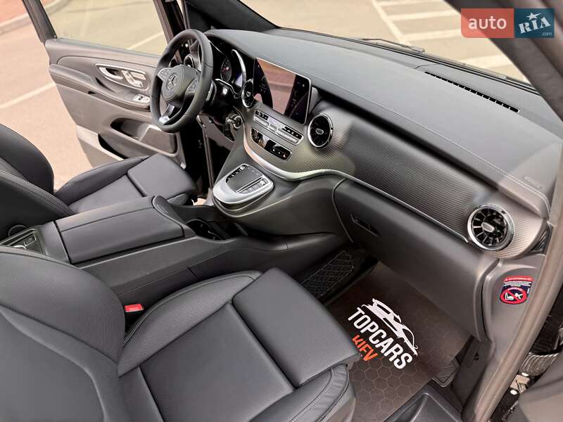 Минивэн Mercedes-Benz V-Class 2022 в Киеве