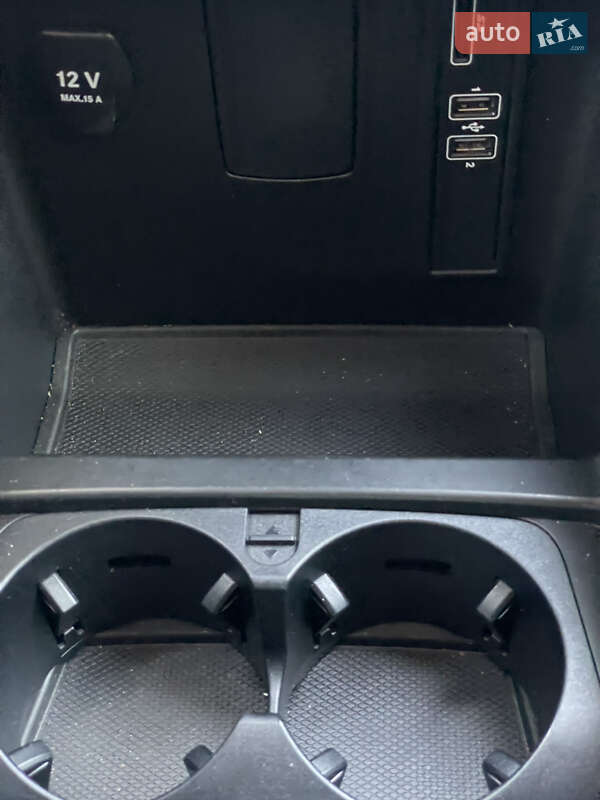 Минивэн Mercedes-Benz V-Class 2016 в Тальном