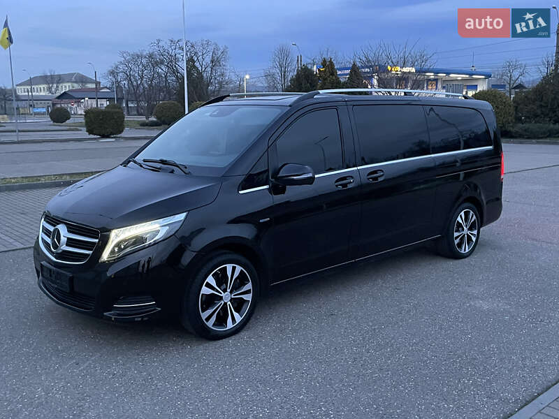 Минивэн Mercedes-Benz V-Class 2016 в Виноградове
