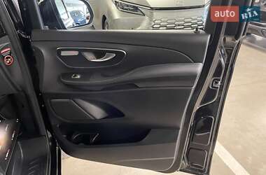 Мінівен Mercedes-Benz V-Class 2023 в 