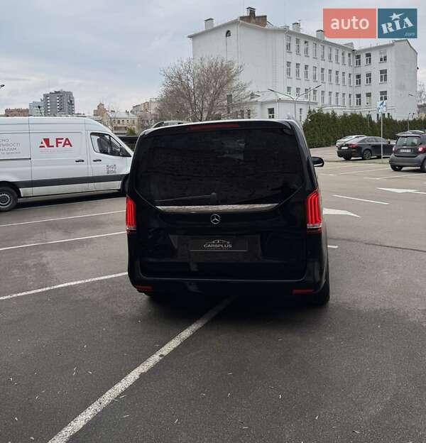 Минивэн Mercedes-Benz V-Class 2016 в Киеве