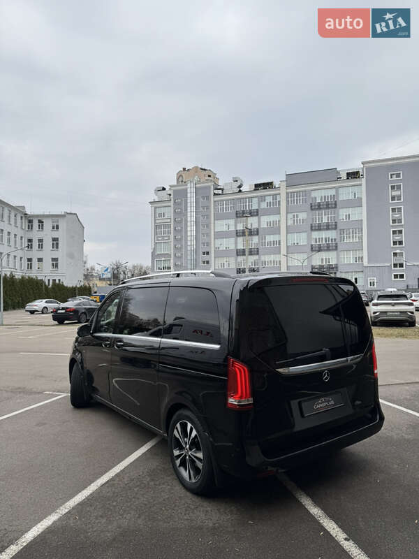 Минивэн Mercedes-Benz V-Class 2016 в Киеве