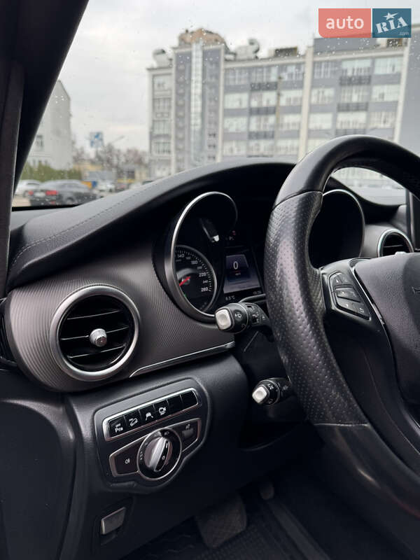 Минивэн Mercedes-Benz V-Class 2016 в Киеве
