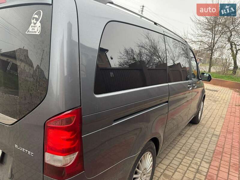 Минивэн Mercedes-Benz V-Class 2015 в Звенигородке