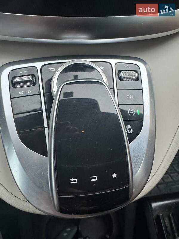 Минивэн Mercedes-Benz V-Class 2015 в Звенигородке